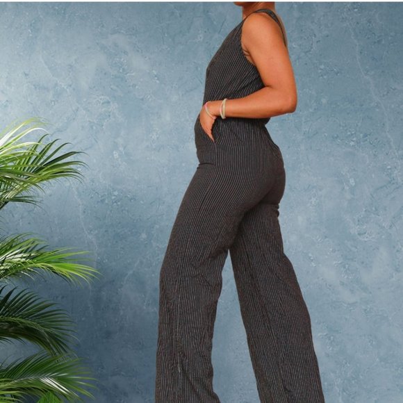 Bailey's Blossoms Striped Jumpsuit. Size M - Picture 1 of 3